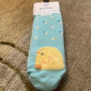 ~Jane and Bleecker~ “Baby Chick in Field of Daisies” Lounge Socks